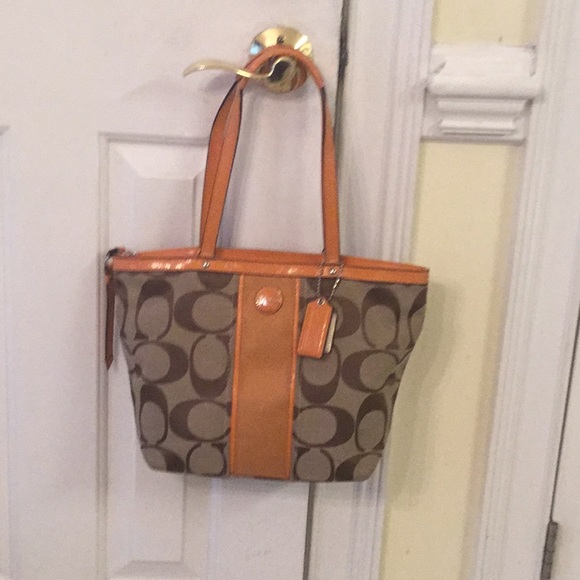 Coach Handbags - Coach tote bag